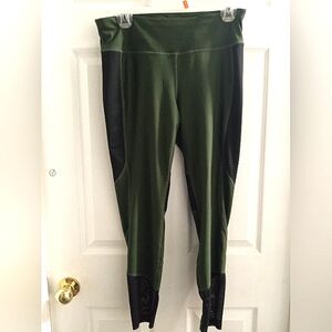 Athletic Works Green and Black Leggings